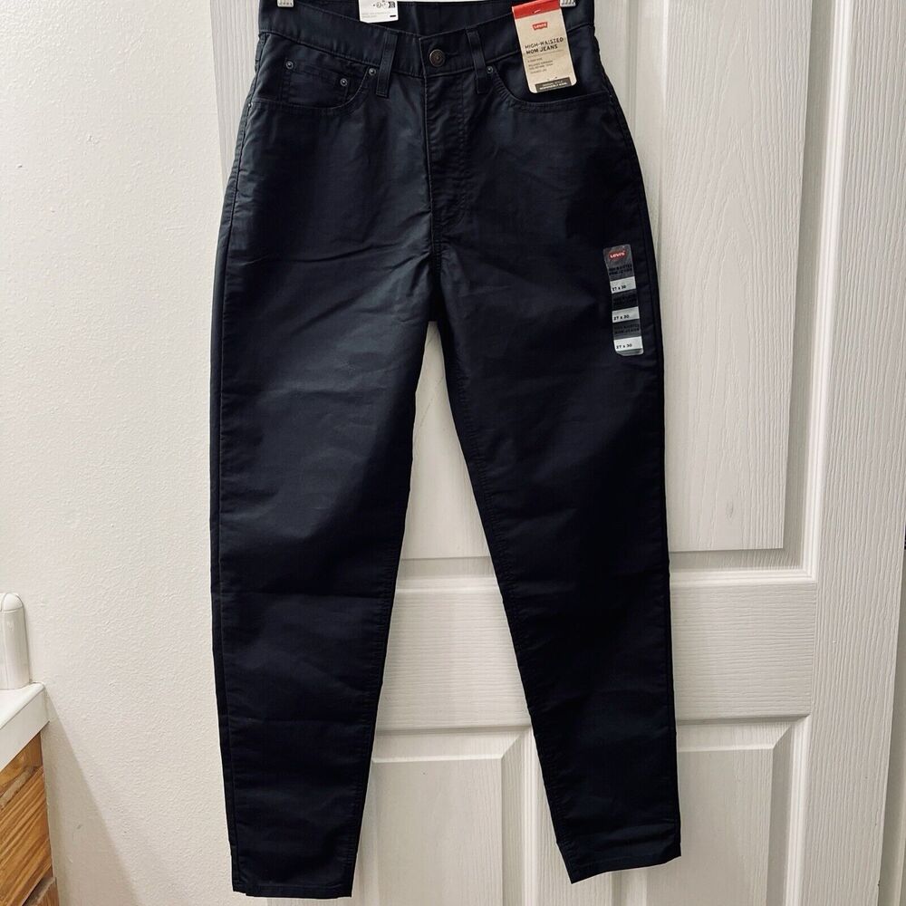 Levi's Women's 27 X 30 High Waisted Mom Jeans Black Relaxed Tapered Twill 28x30